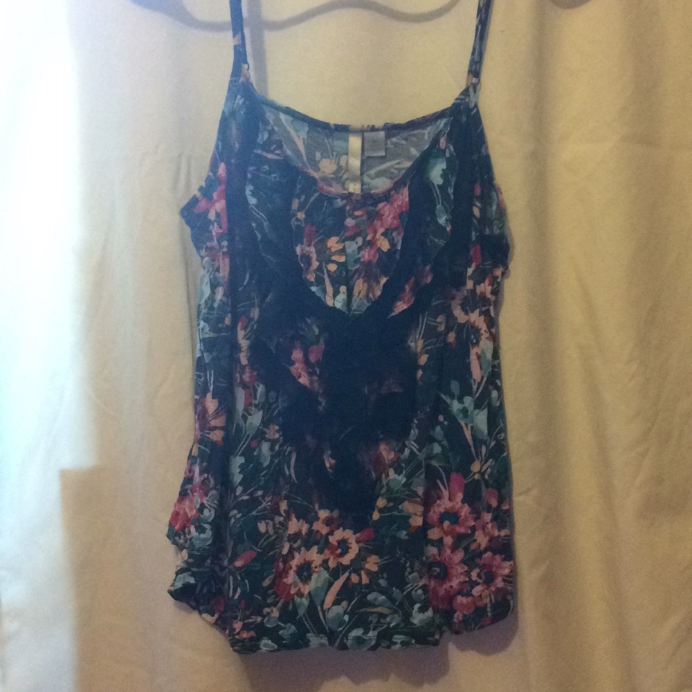 LC Floral spaghetti strapped tank top.